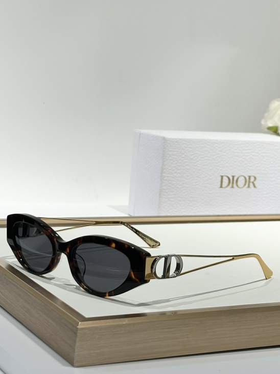 Picture of Dior Sunglasses _SKUfw76324735fw